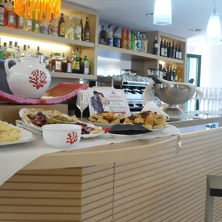 Hotel Ambrosio La Corte 3*