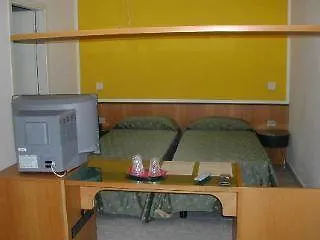 Hotel Ambrosio La Corte 3*