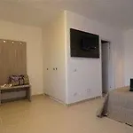 La Corte فندق