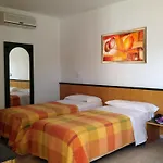 La Corte