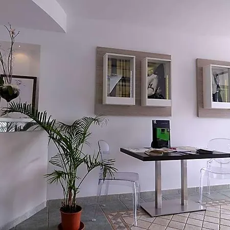 La Corte Ξενοδοχείο Όλμπια