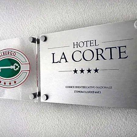 La Corte אולביה