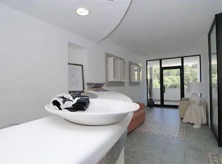 Hotel Ambrosio La Corte 3*
